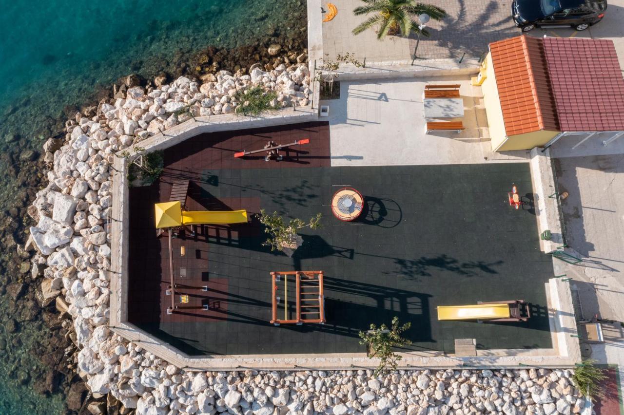 Villa Filip Živogošće エクステリア 写真