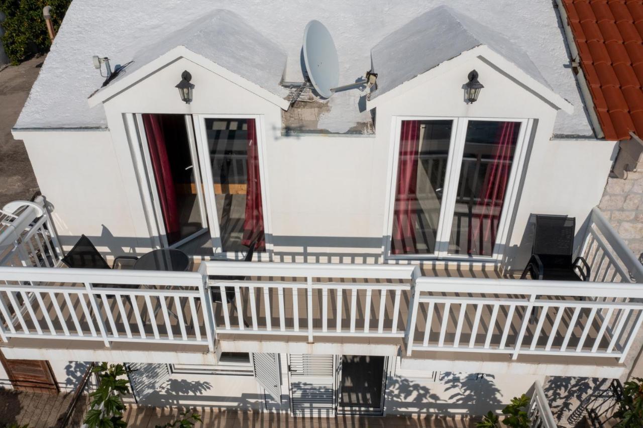 Villa Filip Živogošće エクステリア 写真