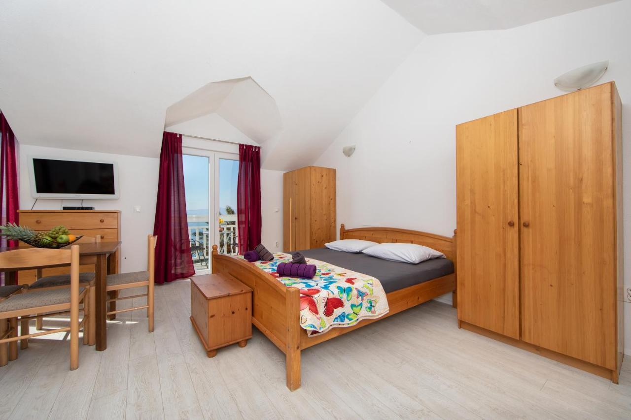 Villa Filip Živogošće エクステリア 写真